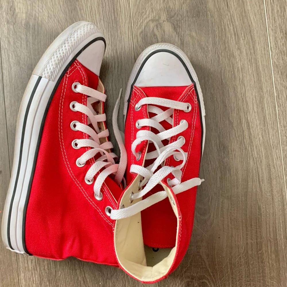 Red Converse